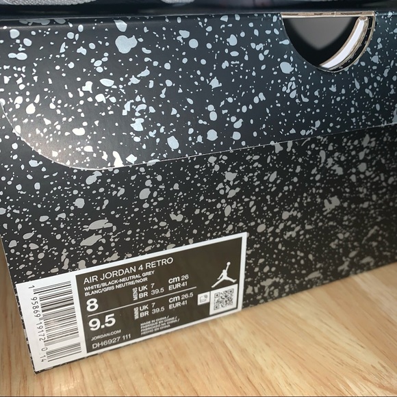 Air Jordan 4 Retro Military Black Shoes - Picture 5 of 9